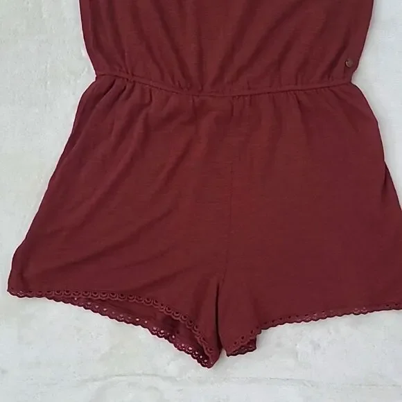 Roxy Quicksilver Red Tassel Tie Halter Romper Shorts Eyelet Women's Medium Boho - Picture 3 of 16